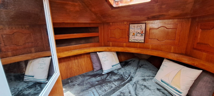 Colvin Countess 37