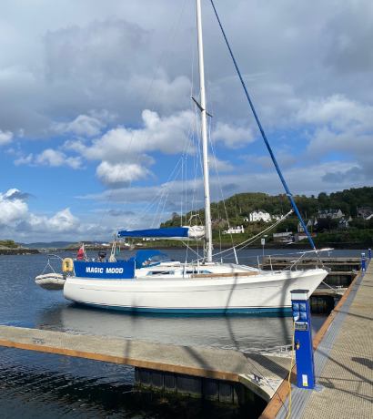 Boat Sales: Moody 333