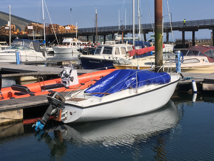  RB Marine Boat Sales